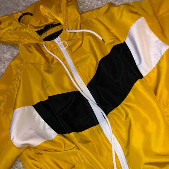 Windbreaker jacket - Picture 4 of 4